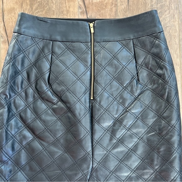 Banana Republic Faux Leather Quilted Black Leather Pencil Skirt - Picture 4 of 12